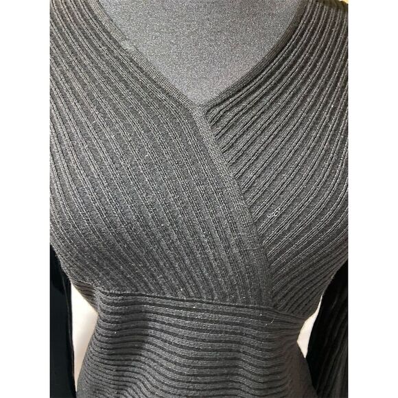 Salvatore Ferragamo Women's Black V-Neck Pullover Sweater Size S - Picture 3 of 6